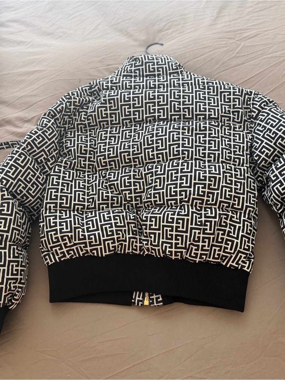 Balmain Black and White Geometric Logo Puffer Bomber Jacket with Gold Buttons - Picture 4 of 4